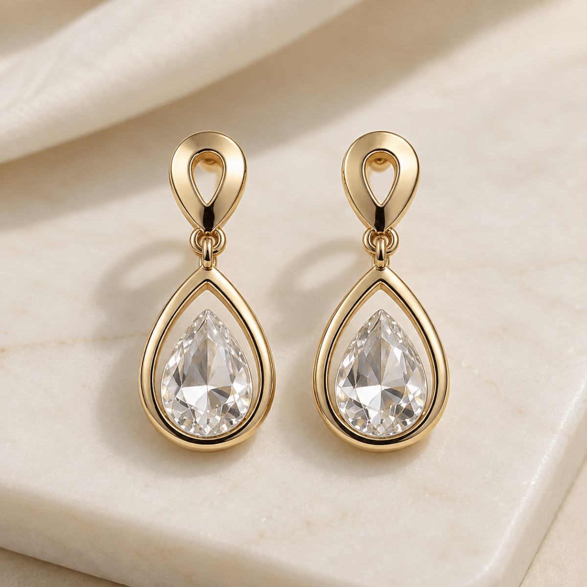Elara | Teardrop Crystal Drop Earrings - Klementina Boutique