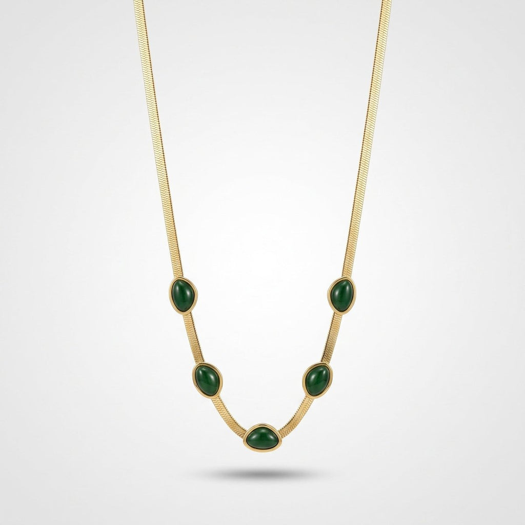 Elodie | Emerald Stone Necklace - Klementina Boutique