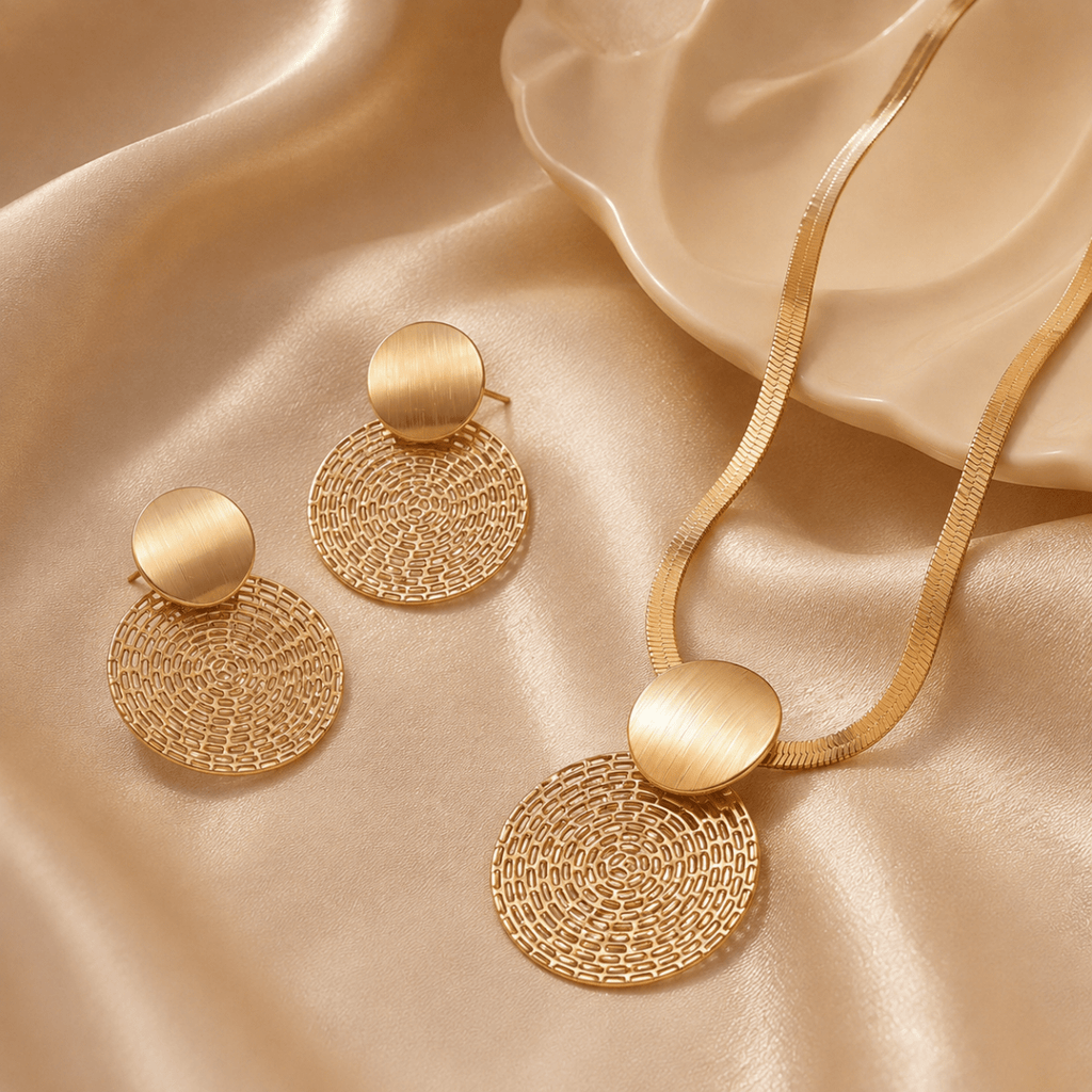 Solenne | Gold Statement Jewellery Set - Klementina Boutique