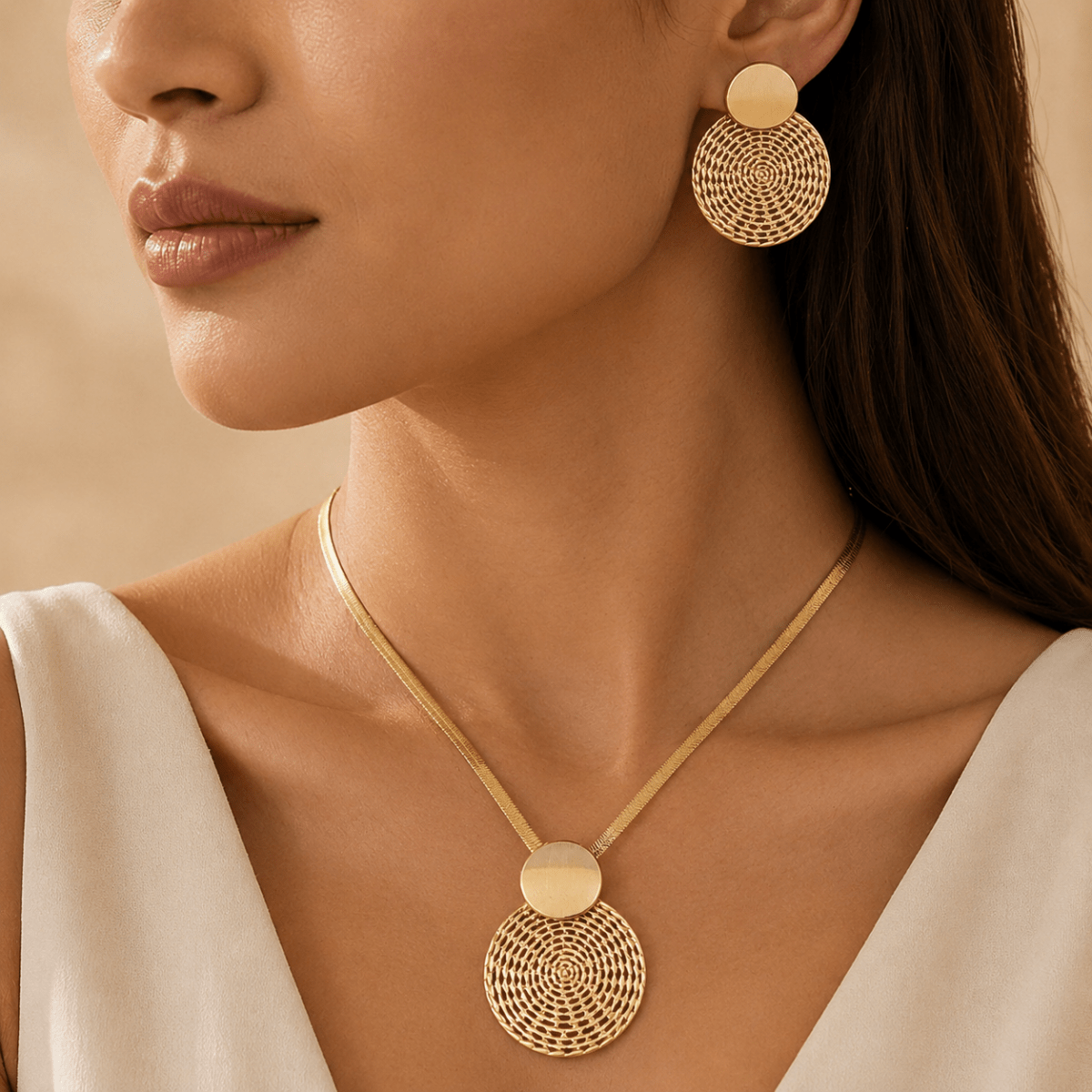 Solenne | Gold Statement Jewellery Set - Klementina Boutique