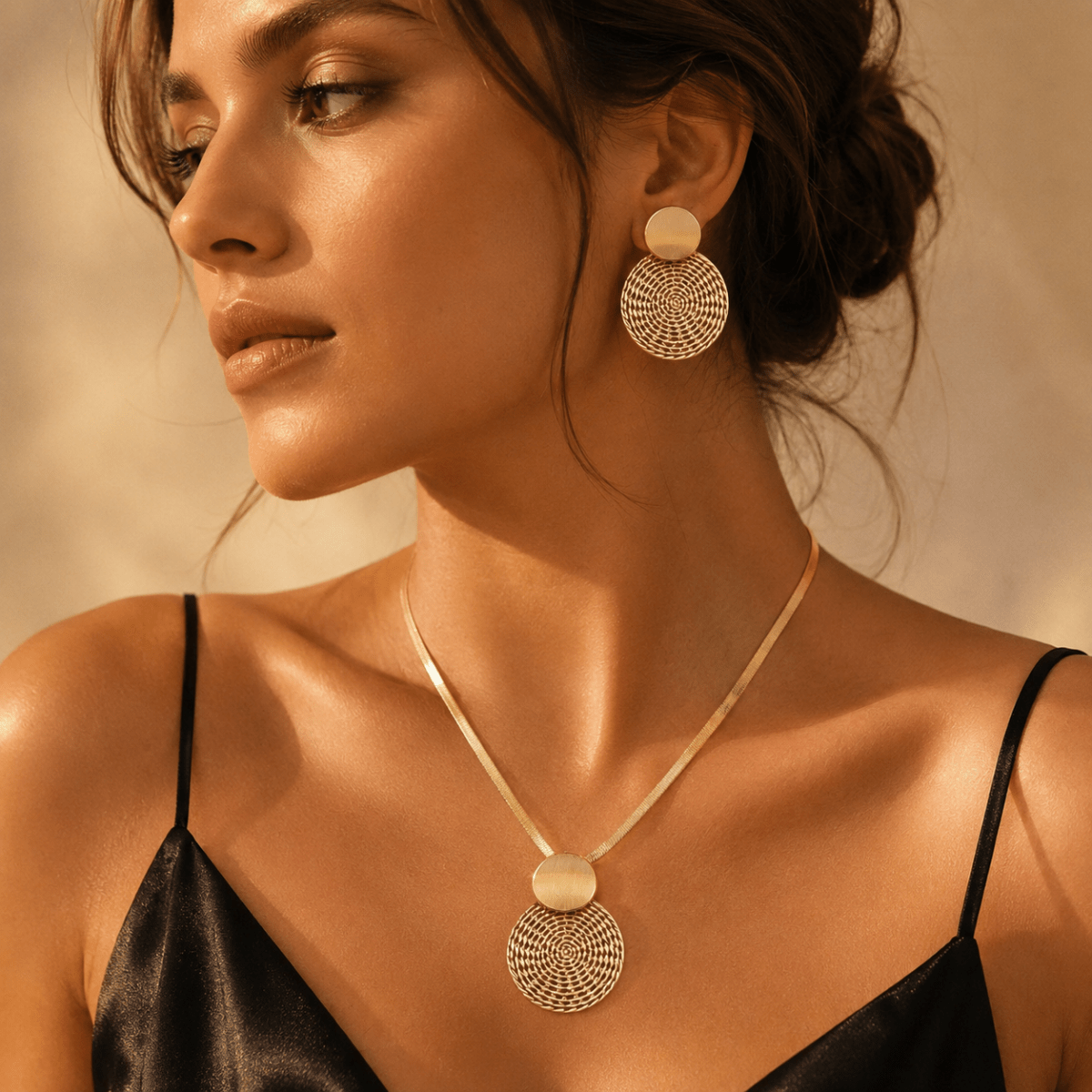 Solenne | Gold Statement Jewellery Set - Klementina Boutique